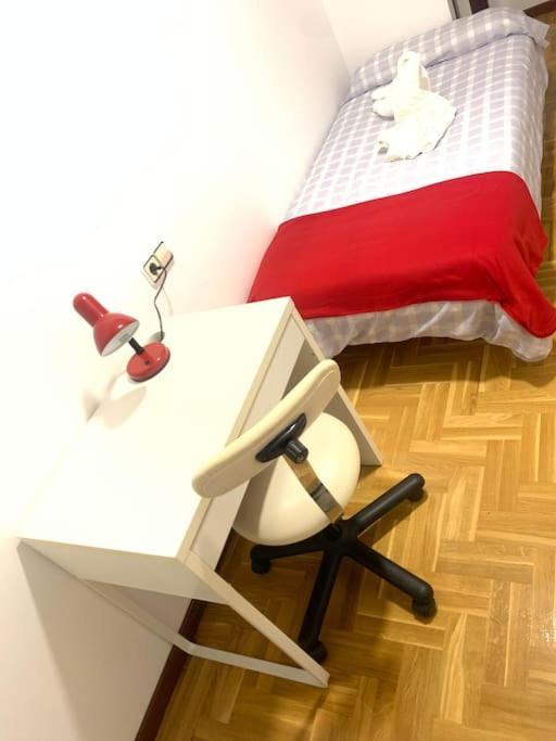 Albarelo - Tranquilo Y Buen Acceso - 2 Hab Y 2 Banos - Vut-4644-as Appartement Gijón