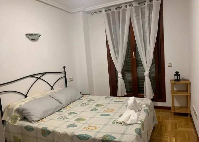 Apartamento Albarelo - Tranquilo Y Buen Acceso - 2 Hab Y 2 Banos - Vut-4644-As